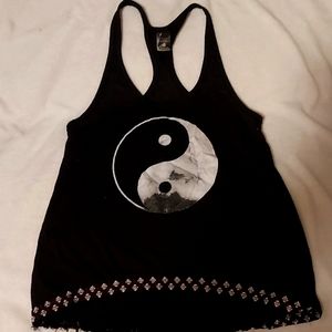 Ying yang tank
